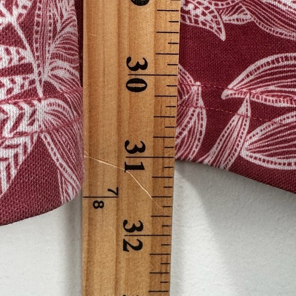 Travis Mathew Sea Journey Golf Polo Shirt XL Pink White Floral All Over Print - Picture 9 of 13